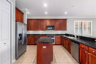 8249 Dunham Station Dr, Tampa, FL 33647 - Photo 3