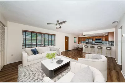 4050 4th Street N #306, Saint Petersburg, FL 33703 - Photo 7