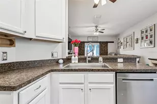 3433 Trapnell Ridge Dr, Plant City, FL 33567 - Photo 13