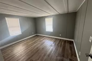 5013 Marc Dr, Tampa, FL 33619 - Photo 5