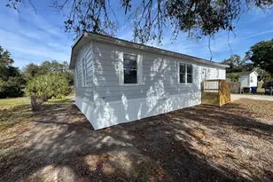 5013 Marc Dr, Tampa, FL 33619 - Photo 3