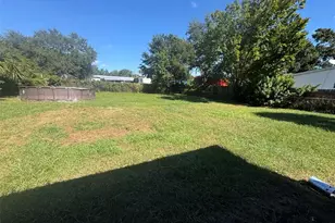 5013 Marc Dr, Tampa, FL 33619 - Photo 3