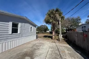 5013 Marc Dr, Tampa, FL 33619 - Photo 5