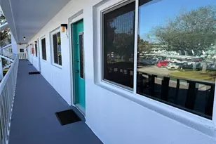 8454 111th St, Seminole, FL 33772 - Photo 1