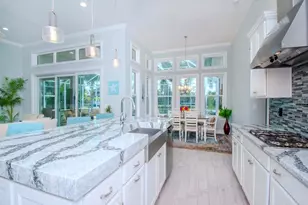 717 Manns Harbor Dr, Apollo Beach, FL 33572 - Photo 11