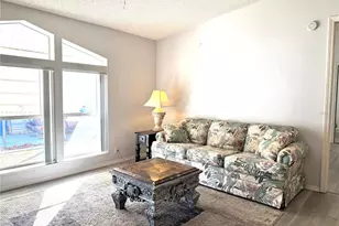 209 N St Thomas Cir, Apollo Beach, FL 33572 - Photo 7