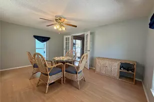 209 N St Thomas Cir, Apollo Beach, FL 33572 - Photo 11