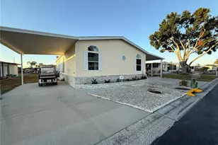 209 N St Thomas Cir, Apollo Beach, FL 33572 - Photo 3