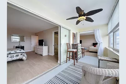4725 Cove Circle #810, Saint Petersburg, FL 33708 - Photo 49