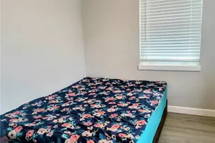 5457 59th St N, Saint Petersburg, FL 33701 - Photo 9