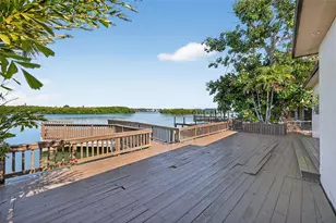 566 182nd Ave E, Redington Shores, FL 33708 - Photo 5