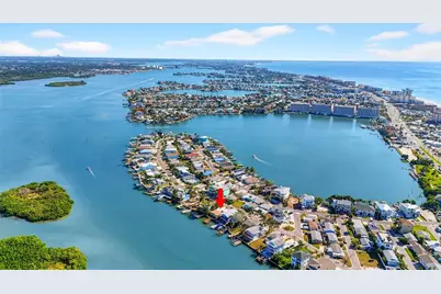 566 182nd Avenue E, Redington Shores, FL 33708 - Photo 21