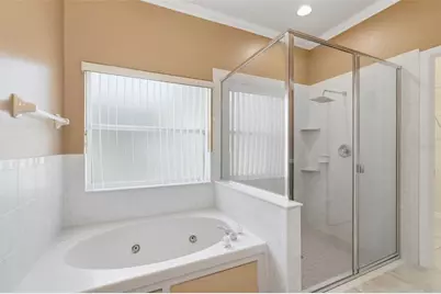 8801 Riverscape Way, Tampa, FL 33635 - Photo 9