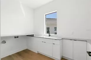 1810 4th St E, Palmetto, FL 34221 - Photo 35