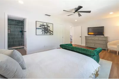 1097 Eden Isle Boulevard NE #3, Saint Petersburg, FL 33704 - Photo 13