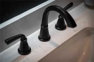 1097 Eden Isle Blvd NE, Saint Petersburg, FL 33704 - Photo 35