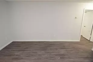 8641 Fancy Finch Dr, Tampa, FL 33614 - Photo 19