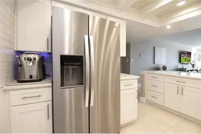 7400 Sun Island Drive S #610, South Pasadena, FL 33707 - Photo 9