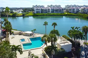 7400 Sun Island Dr S, South Pasadena, FL 33707 - Photo 5