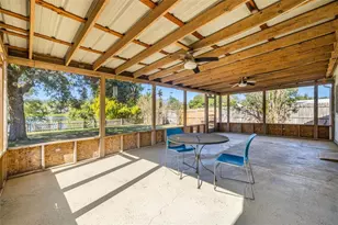 2110 Shady Point Ln, Brandon, FL 33510 - Photo 25