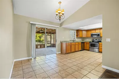 2110 Shady Point Lane, Brandon, FL 33510 - Photo 9