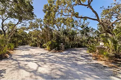 2000 Bayview Drive, Tierra Verde, FL 33715 - Photo 21