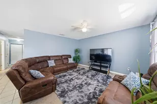 1306 E Church St, Plant City, FL 33563 - Photo 9