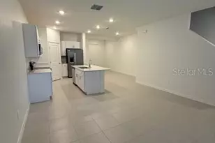 3410 Lapis Lk Dr, Zephyrhills, FL 33541 - Photo 5