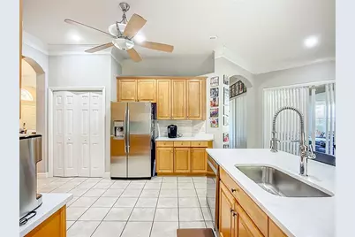 16158 Bridgepark Drive, Lithia, FL 33547 - Photo 13