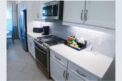 15567 Corona Del Mar Drive, Wimauma, FL 33598 - Photo 5