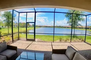 15567 Corona Del Mar Dr, Wimauma, FL 33598 - Photo 11