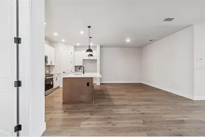 2825 Marrakesh Lane, Sarasota, FL 34234 - Photo 3