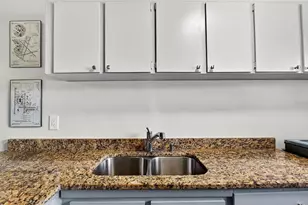 [Address not provided], Tampa, FL 33609 - Photo 11