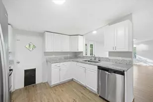 13393 Lelani Dr, Weeki Wachee, FL 34614 - Photo 15