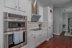 10537 Martinique Isle Dr, Tampa, FL 33647 - Photo 13