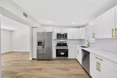 928 Valmar Street, Brandon, FL 33511 - Photo 9