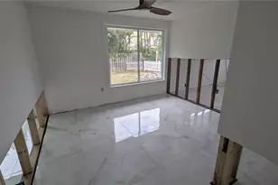 214 85th St, Holmes Beach, FL 34217 - Photo 9