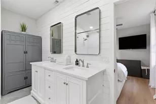 540 9th Ave N, Saint Petersburg, FL 33701 - Photo 25