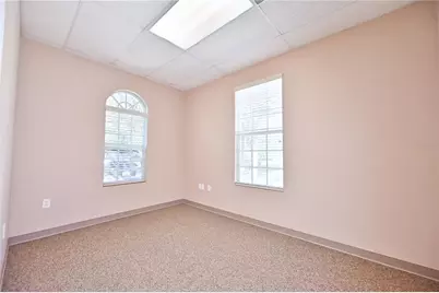 6953 E Fowler Avenue, Temple Terrace, FL 33617 - Photo 13