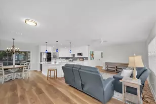 4812 Venetian Pl NE, Saint Petersburg, FL 33703 - Photo 9