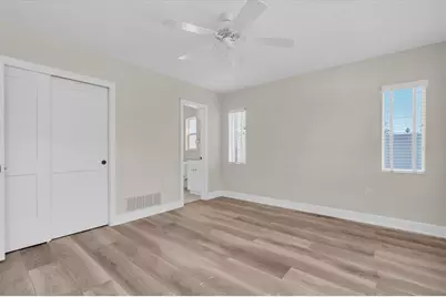4812 Venetian Place NE, Saint Petersburg, FL 33703 - Photo 15