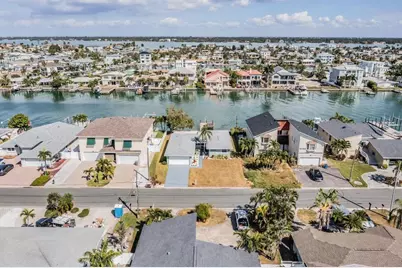 11305 5th Street E, Treasure Island, FL 33706 - Photo 29