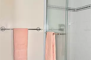 5001 Whiteway Dr, Tampa, FL 33617 - Photo 17