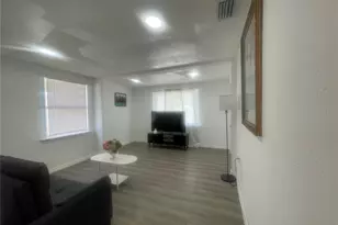 3950 45th Ave N, Saint Petersburg, FL 33714 - Photo 11