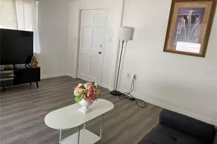 3950 45th Ave N, Saint Petersburg, FL 33714 - Photo 9