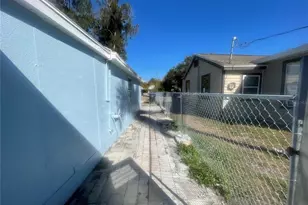 3950 45th Ave N, Saint Petersburg, FL 33714 - Photo 47