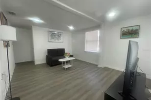 3950 45th Ave N, Saint Petersburg, FL 33714 - Photo 5