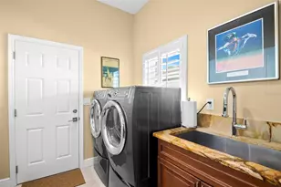 3045 Crest Dr, Clearwater, FL 33759 - Photo 51