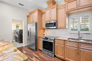 3045 Crest Dr, Clearwater, FL 33759 - Photo 19