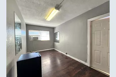 1375 Drew Street #104, Clearwater, FL 33755 - Photo 3